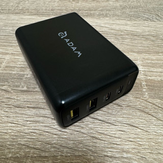 二手 ADAM Omnia Pro 四孔 旅行萬用電源供應器 附贈萬國轉接頭