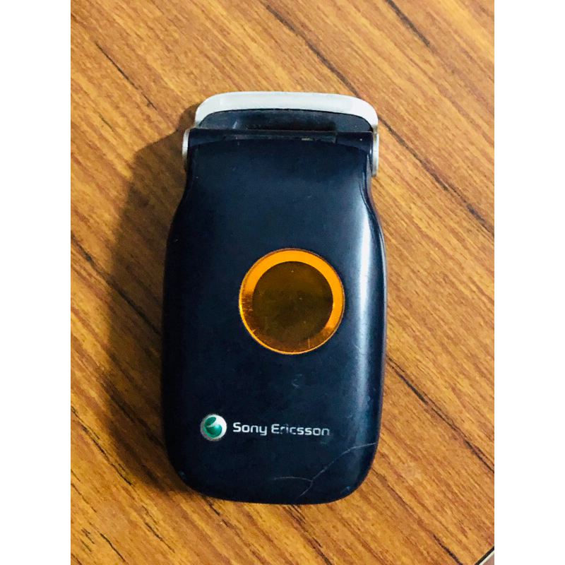 Sony Ericsson Z200貝殼機