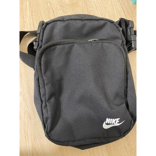 黑色9成新Nike 斜背小包包