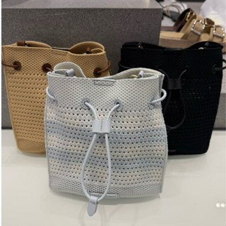🧾開發票 ❗️現貨❗️【Charles & Keith】☆專櫃正品☆ 小CK Ida 編織水桶包