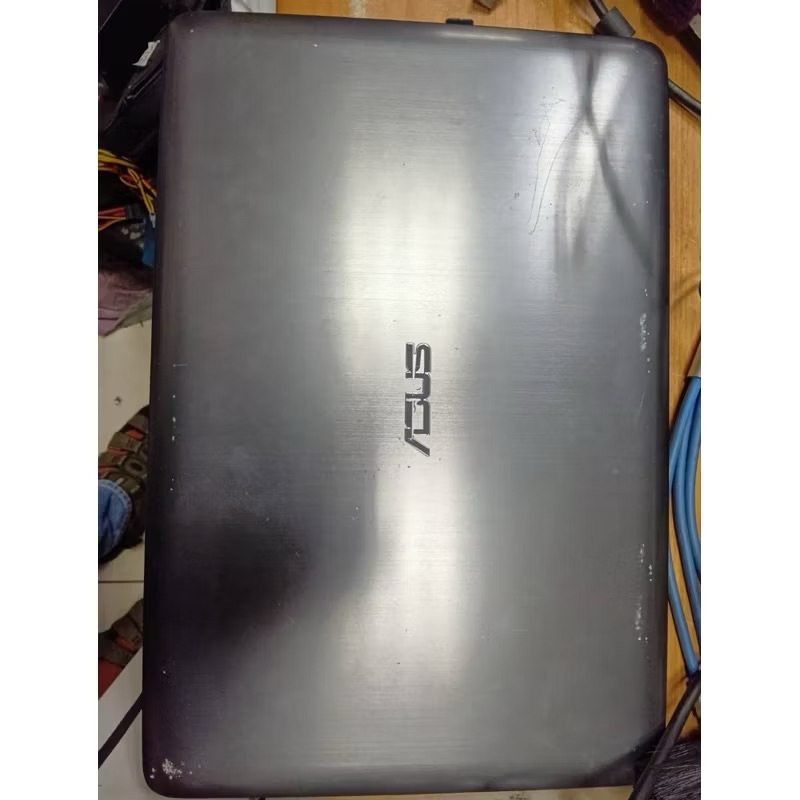 ASUS K501L I7-5500U GTX950M 8G/240G SSD 15.6吋-（下單前請詳看說明)