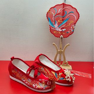 ❤️❤️百麗的店💕鳳凰白珠花繡花鞋媽祖娘娘註生娘娘等女生神明的乩身穿手持扇拜拜胭脂水粉