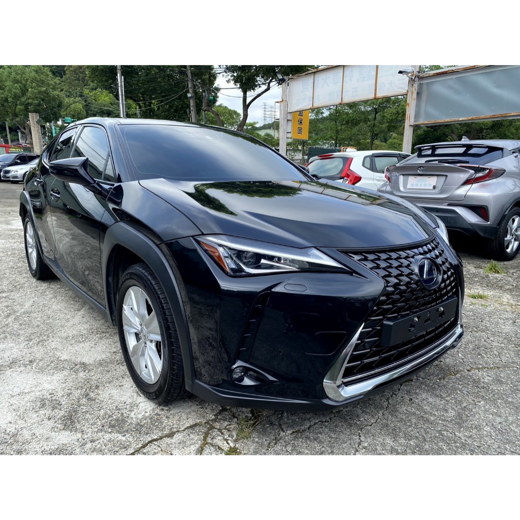 Lexus Ux中古車的價格推薦- 2026年1月| 比價比個夠BigGo