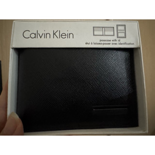 《現貨》全新 Calvin Klein 男士黑色荔枝皮短夾 CK短夾 正品 禮盒