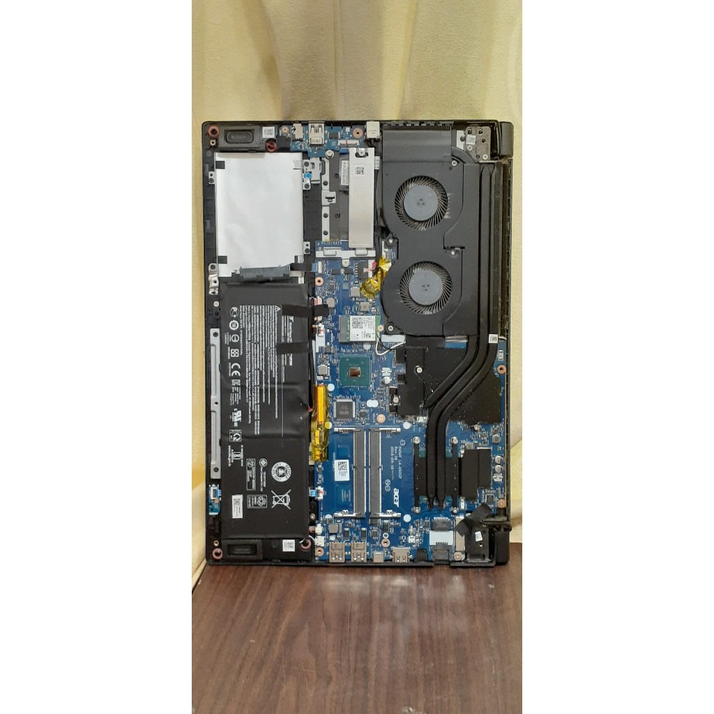 Acer Aspire7 A715-74G-73A5 i7-9750H GTX1650-4G 15.6吋電競筆電附電池