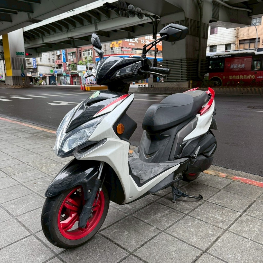(貳輪嶼二手機車-新北中和店)  2022 光陽 雷霆 S125 RACINGS 雙碟 #9653