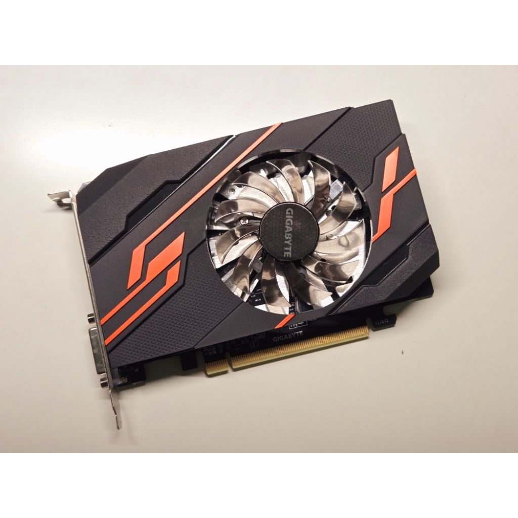 技嘉GIGABYTE GV-N1030OC-2GI 顯示卡GT1030(九成新二手顯卡/保固中)
