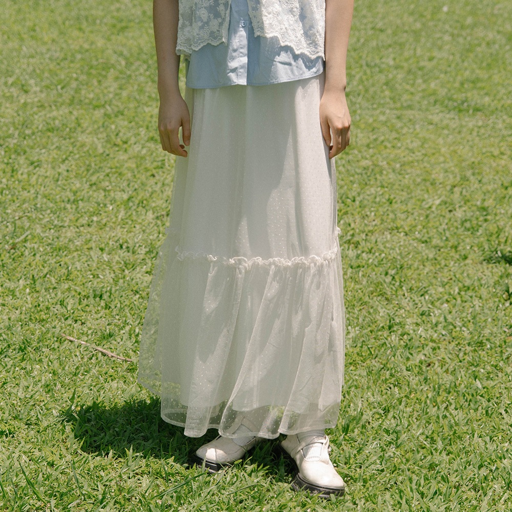 QUEENSHOP_ S 女裝 點點荷葉網紗傘襬蛋糕長裙 兩色售 現+預 【03021591】