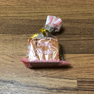 （全新） 模擬 吐司 造型 橡皮擦 4入