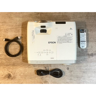 EPSON EB-530二手短焦投影機 A級 新燈泡 3200流明 開燈投影清晰 HDMI 可側投 遊戲簡報露營投影