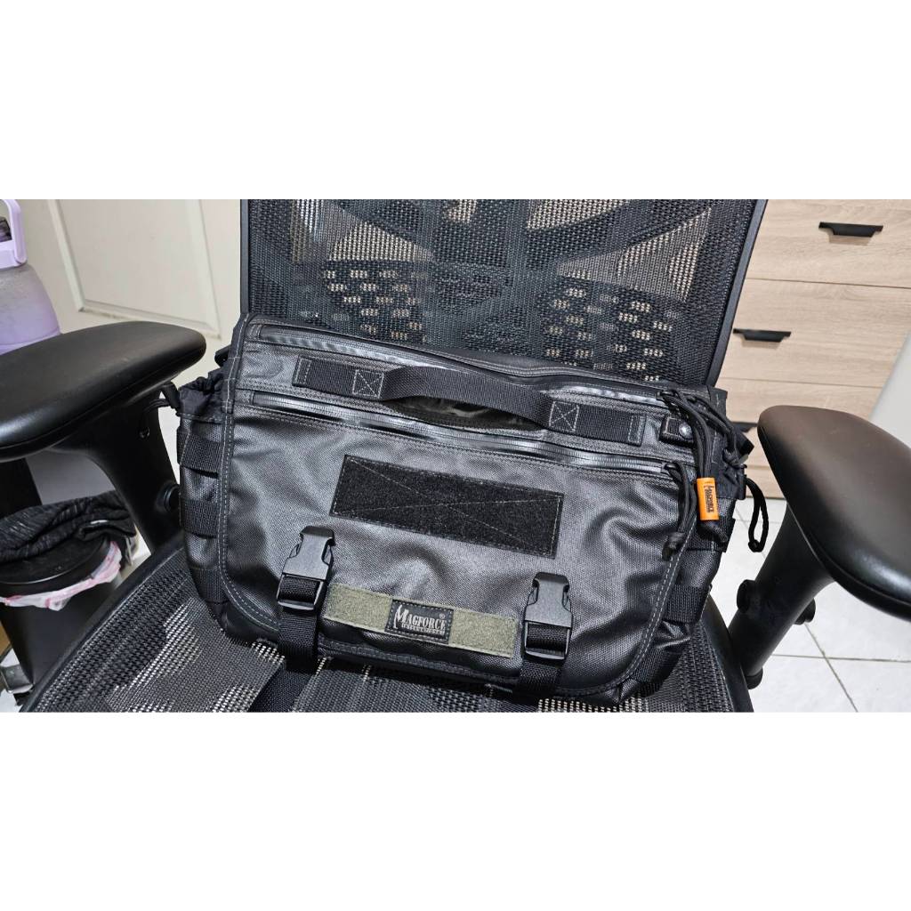 (二手)Magforce 馬蓋先 戰術郵差包-S-1200D膠注(#6011B02)