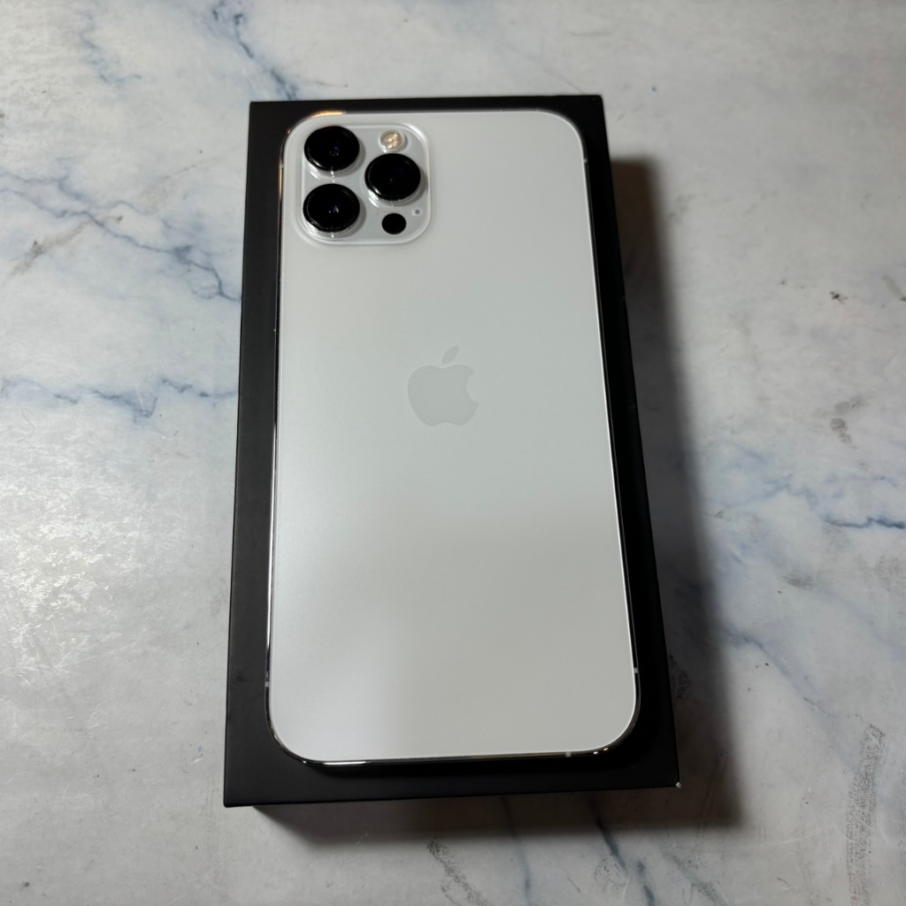 懇得機通訊 二手機 iPhone 12 Pro Max 128G 銀色 電池100%【歡迎舊機交換】046