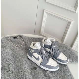 罐頭選貨🥫現貨 W Air Jordan 1 Mid Grey Sail 灰 女 奶油 休閒 BQ6472-115