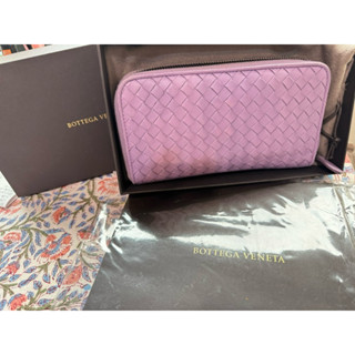 BOTTEGA VENETA 寶緹嘉 經典編織小羊皮拉鍊長夾(粉紫)