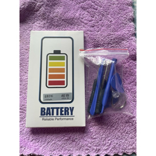 全新iPhone 8超容電芯，附工具和電池膠