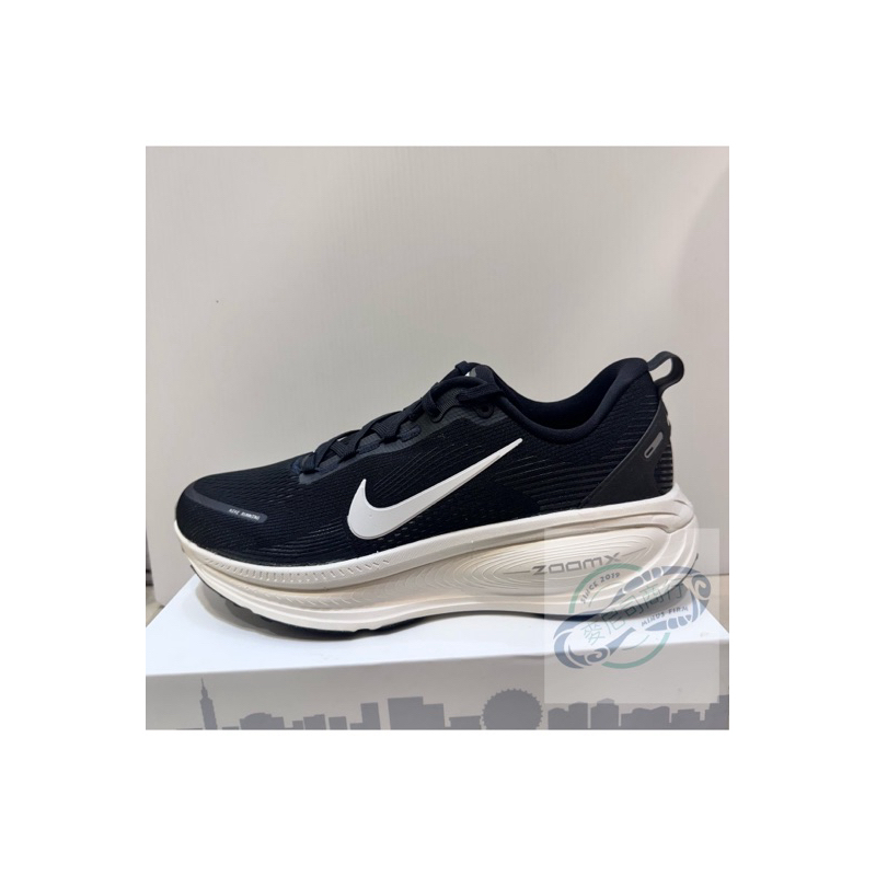NIKE VOMERO 18 男生Zoom air慢跑鞋 輕量透氣/HM6803007