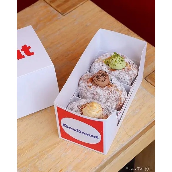 Goo Donut，巧克力.甜甜圈，也有卡士達跟開心果，台北車站,阿ken.甜甜圈店.GooDonut.