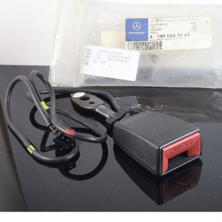 【DIY PLAZA】新品! M-Benz 賓士 原廠 W140 S320 300SEL 前座 安全帶扣 安全帶 插座