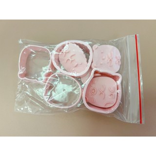 現貨 日本 正版 角落生物 角落小夥伴 飯團模型盒 吐司壓模 飯團壓模 餅乾模 廚房用具 白熊 恐龍 貓咪 企鵝