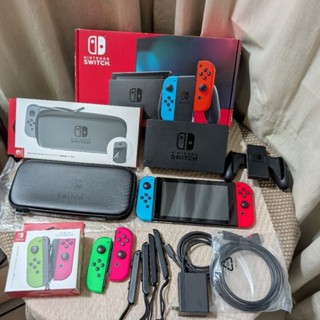 二手| 任天堂Nintendo Switch 紅藍主機 電量加長版 臺灣公司貨