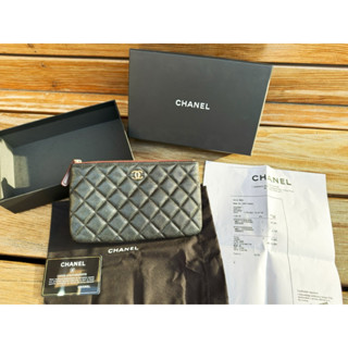 二手真品CHANEL黑色荔枝皮金釦一字拉鏈手拿包零錢包收納袋AP1071