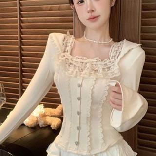 臺灣出貨 法式蕾絲T恤 上衣 女裝 蕾絲 蕾絲上衣 方領上衣 上衣女 設計感上衣 正肩上衣 女裝上衣 蕾絲短袖 上衣女裝