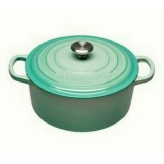 【快樂瞎拼】全新~Le Creuset 法國知名品牌 圓形鑄鐵鍋 16cm 雪紡粉/加勒比海藍 附蓋 現貨特價