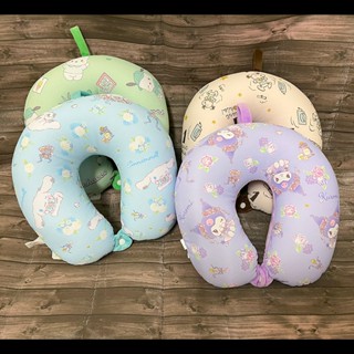 【88福利倉庫】[展示福利品] 泡沫頸枕 午睡頸枕 通勤紓壓 雙面材質 親膚舒適 有扣 三麗鷗 SNOOPY