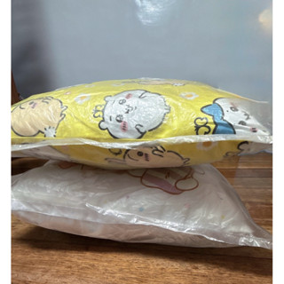 （二手全新轉賣）吉伊卡哇/三麗鷗 /凱蒂貓 可愛靠枕 長方形枕頭 客廳沙發床頭靠墊 大枕頭