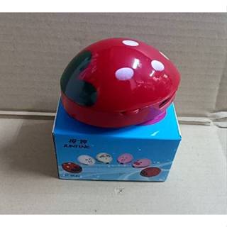 Ψ電魔王Ψ庫存出清品 草莓吸塵器 105mm 超可愛迷你桌上型吸塵器 灰塵 小紙屑 橡皮擦屑清除使用