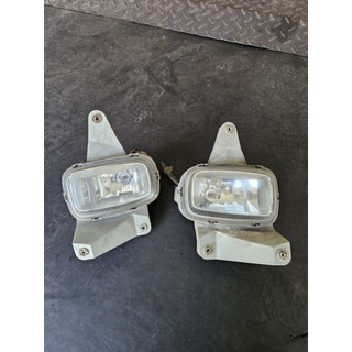 福特 FORD ESCAPE 2.0 01-04 霧燈 中古品