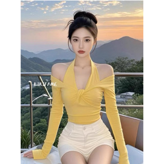 【KIKIFAME】🤍小鴨黃甜美顯白掛脖露肩上衣 長袖上衣 黃色上衣 長袖t恤 掛脖上衣 鏤空上衣 合身上衣 V領上衣
