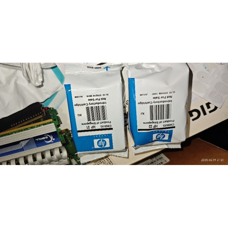 hp 21 22 黑色墨水匣 彩色墨水匣 全新未拆 放很久從抽屜找到