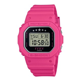 【G-SHOCK】 ITZY聯名時尚搖滾桃紅方型數位電子錶 GMD-S5610IT-4A 40.5mm 現代鐘錶