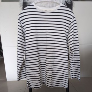 150:Uniqlo:長袖T恤，黑白條紋