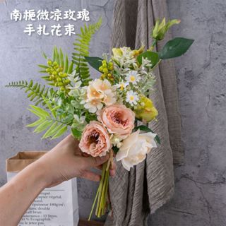 🌹南梔微涼玫瑰手扎花束🌹 設計師款 玫瑰花 新娘捧花 婚紗照裝飾 拍照道具 仿真花 玫瑰手工手扎花束 領證花束 成品花束
