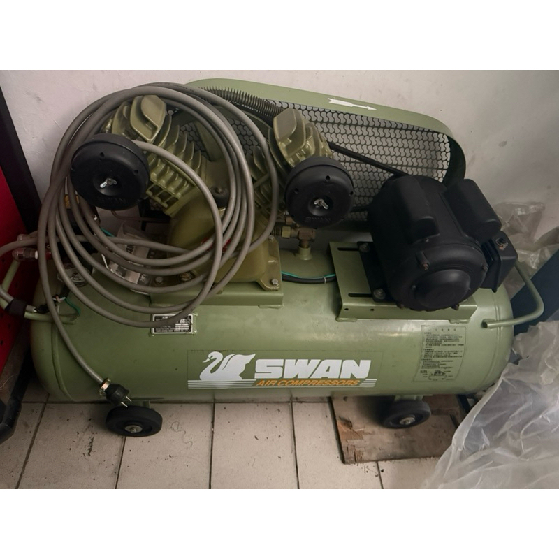 二手 天鵝牌空壓機 2HP 皮帶版  電壓220v  低壓8kg