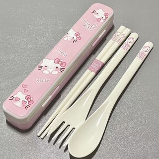 kitty餐具🎀 餐具盒ins風高顔值kt餐具三件套叉子筷子行動式學生勺子套裝便攜 餐具組 外出餐具 隨身餐具 攜帶餐具