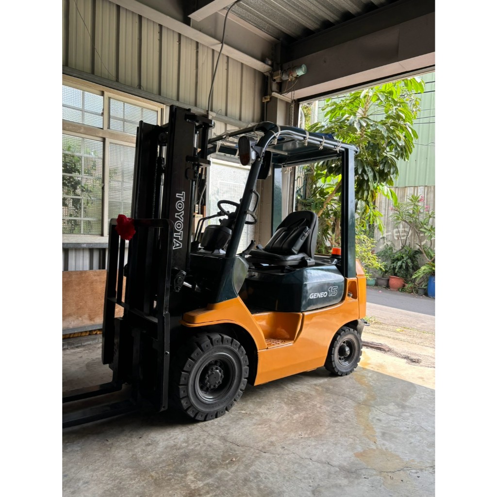 堆高機 豐田1.5噸柴油堆高機