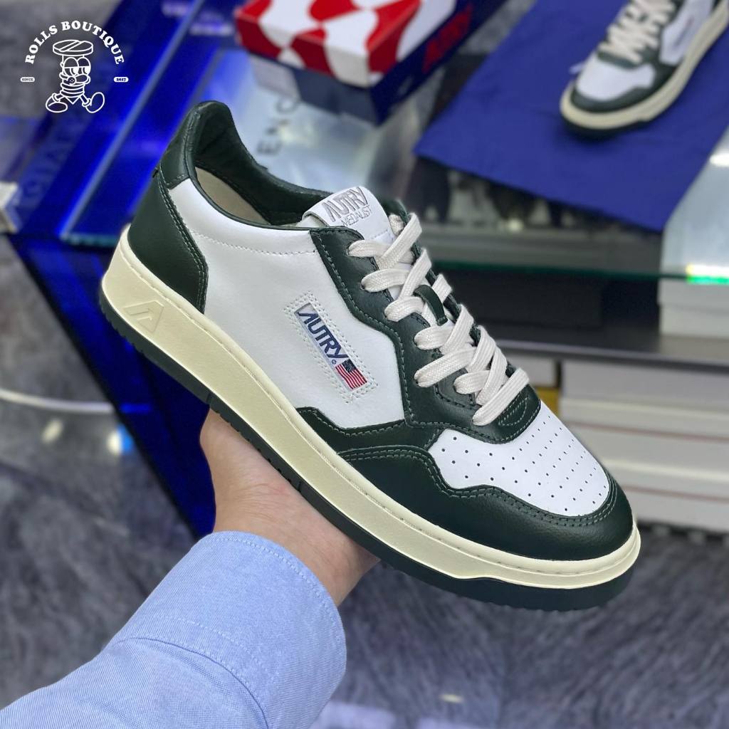 【送料&関税込】Autry Medalist Mid-top Sneakers - Unisex AUTRY Medalist Mid high-top leather sneaker | NET-A-PORTER