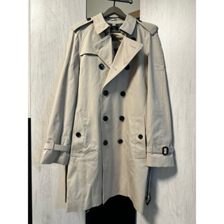 Burberry經典雙排扣淺卡其色中長版風衣