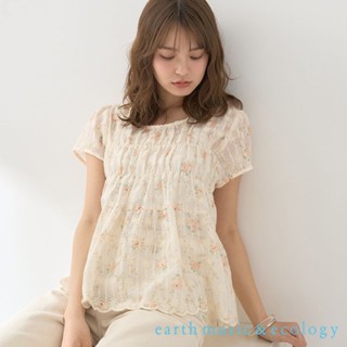 earth music&ecology 花卉圖案刺繡分層式透膚短袖上衣(01000687700)