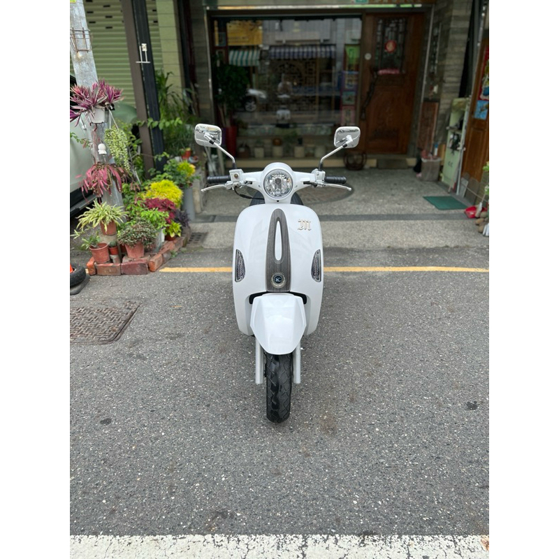 光陽2017年MANY110cc魅力經典白中古機車
