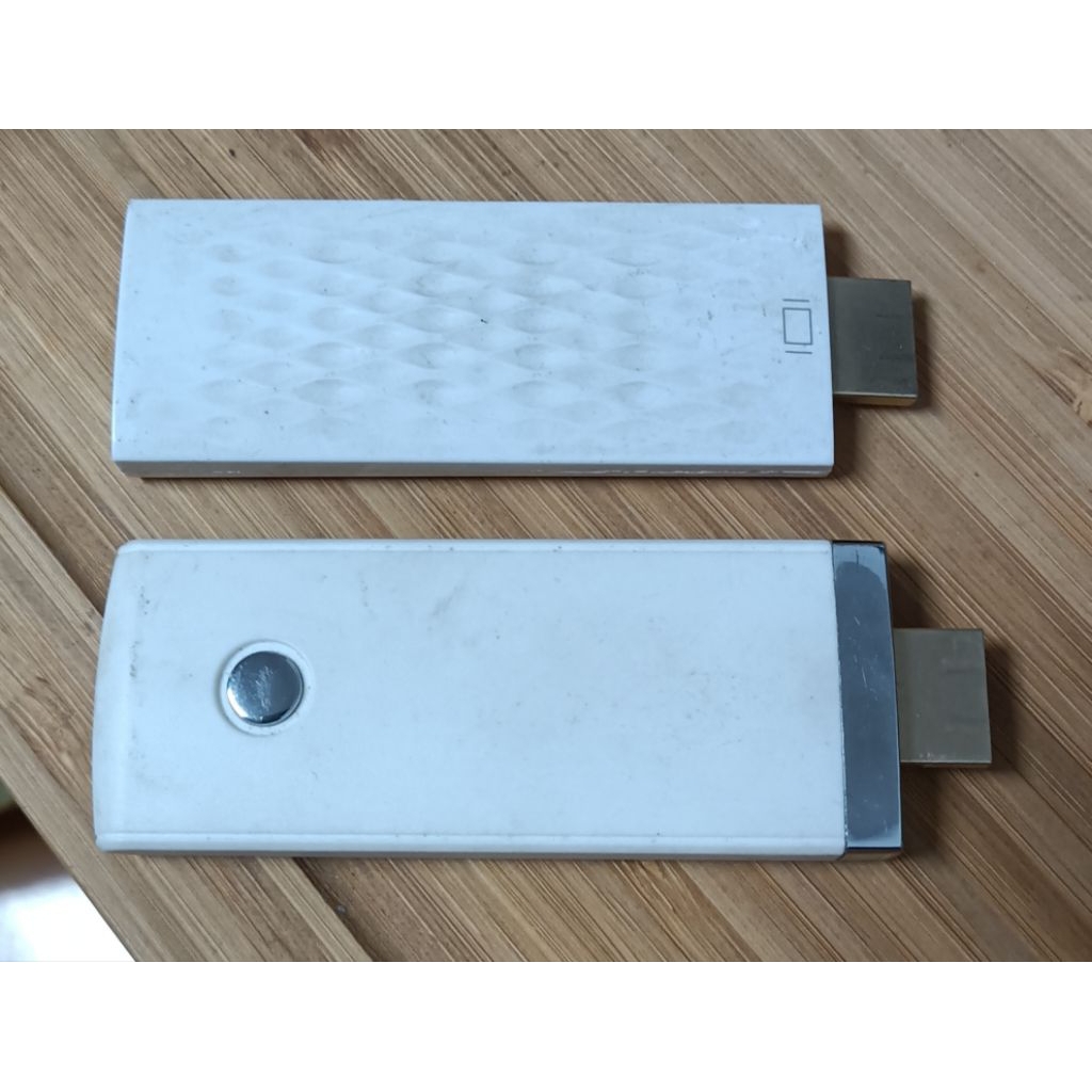 迷你HDMI投影棒 電視棒~1發1收~二手