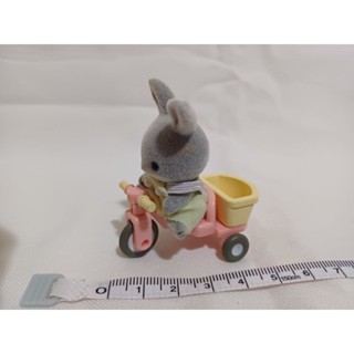 森林家族 騎三輪車的兔子 公仔