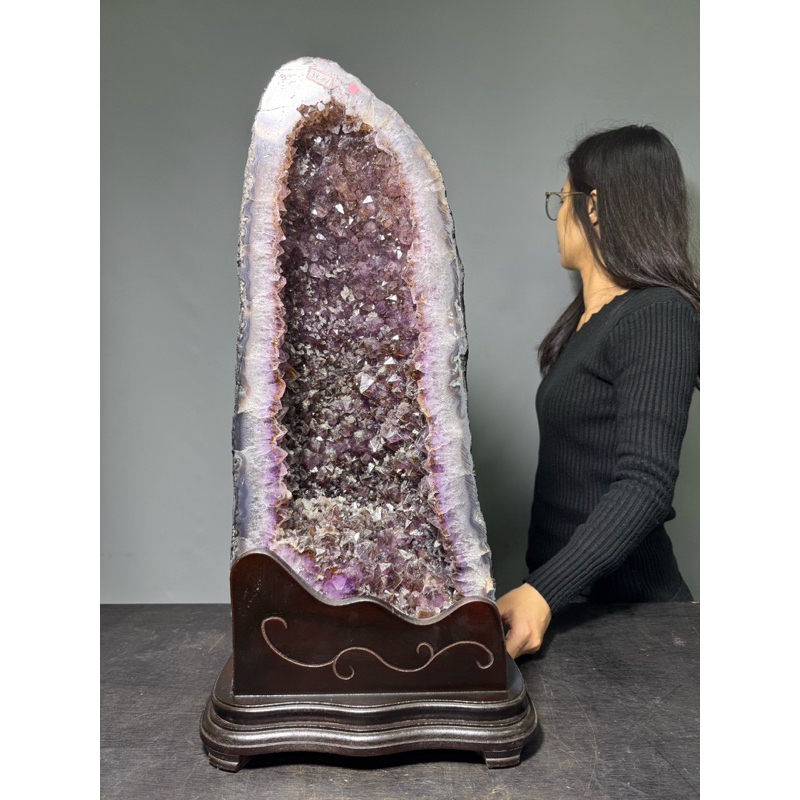 【66藝品】巴西【5A 紫水晶洞 帶紫鈦】水晶 晶洞 紫晶洞 紫水晶 紫晶簇 瑪瑙邊 聚寶盆 聚財氣 風水石 B21