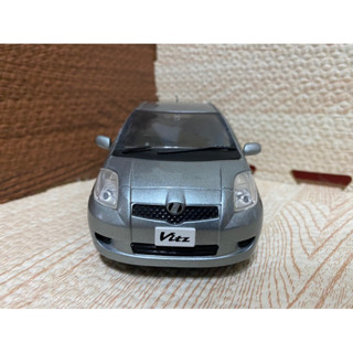 Toyota Yaris 鈦灰色 2代 1/24 日規原廠模型車