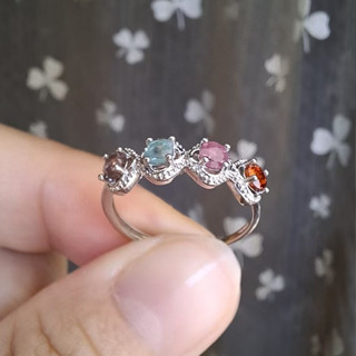 《希晶晶石》彩碧璽戒指 排戒 戒圍可調 實物拍攝 一物一拍 無修圖無濾鏡 臺灣現貨不用等 快速出貨 BEA-B043