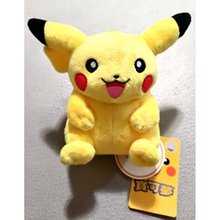 《只愛夾娃娃機小舖》全新二手商品~寶可夢~皮卡丘坐姿笑臉款玩偶娃娃(15cm)