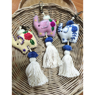 現貨 泰國🇹🇭 Handmade 清邁手工製作 藍染刺繡 大象流蘇鑰匙圈吊飾約9cm